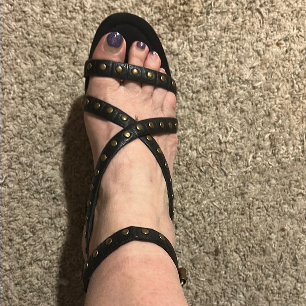 Nine West Elegant Black Sandals‎ with Shiny Straps and Studded Accents